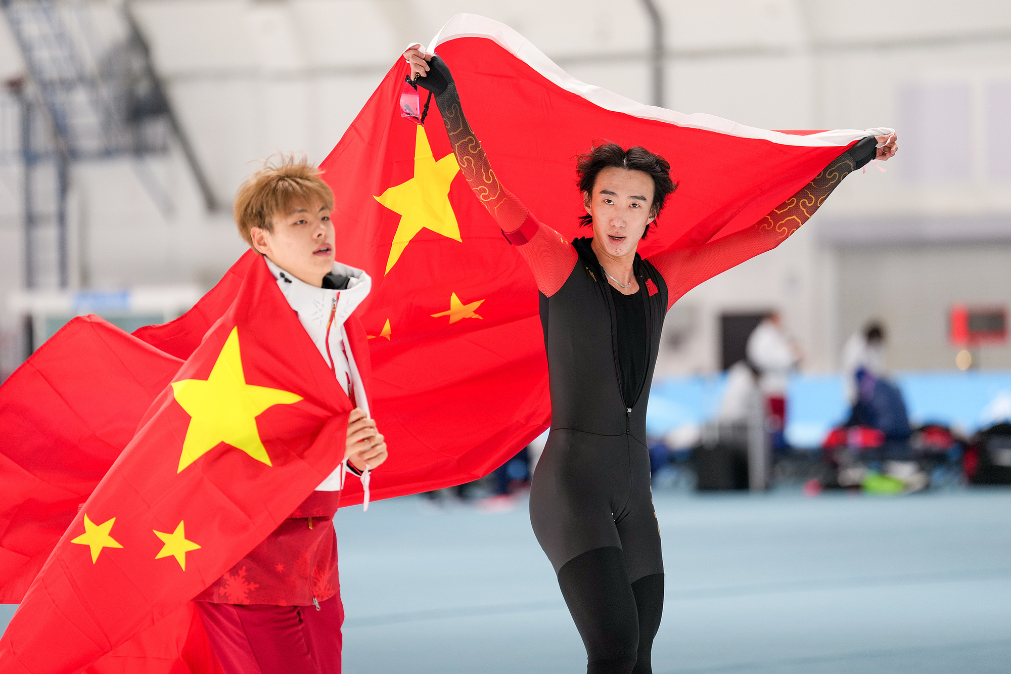 一习话·冰雪春天丨中国“冰雪热”为世界运动注入生机活力