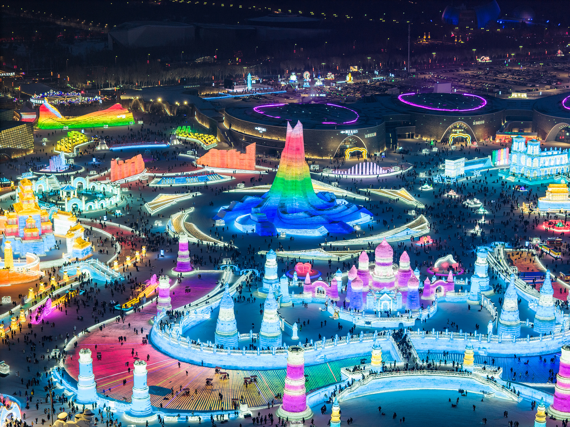 一习话·冰雪春天丨中国“冰雪热”为世界运动注入生机活力(图2)