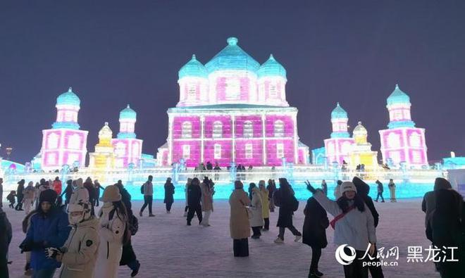 “冰雪热”遇到“亚冬会” 黑龙江点燃“冰雪春天”(图2)