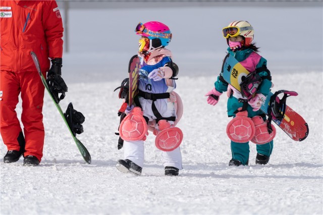 中国冰雪经济崛起：滑雪设备制造迎来新机遇