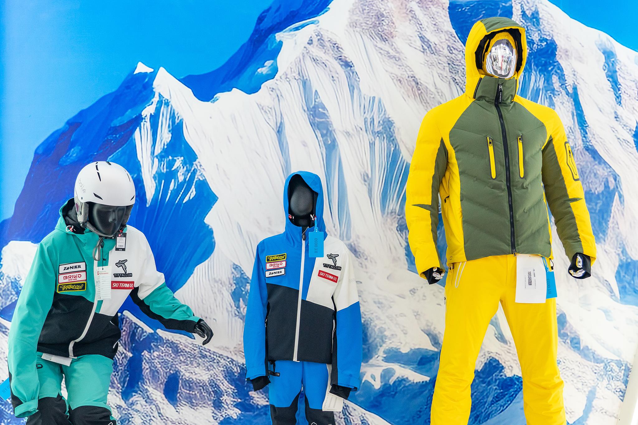 功能与时尚兼备 看国产滑雪服缘何赢得市场青睐(图3)