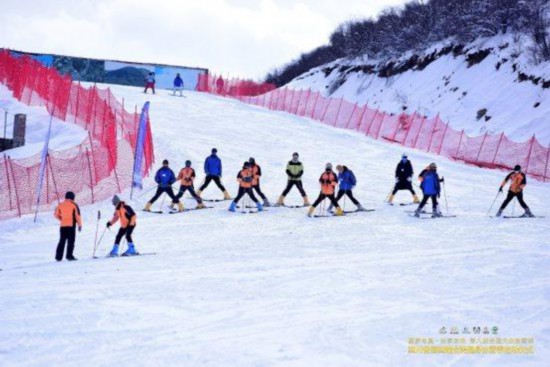 装备制造：冰雪旅游产业升级新动能
