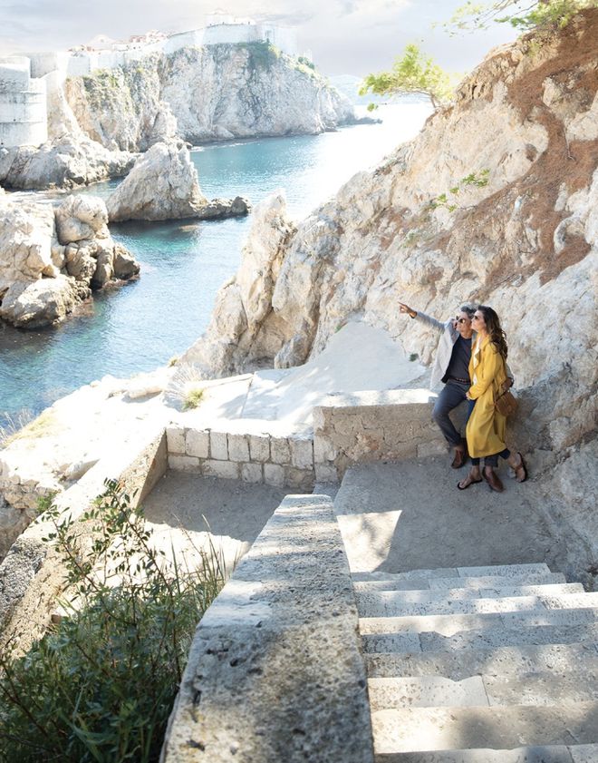 Lisa现身《白莲花》首映LV三公子低调守护再同框邮轮度假被偶遇网友直呼太甜了！(图47)