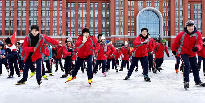 牡丹江开启今冬“百万青少年上冰雪”活动