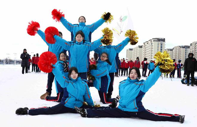 牡丹江开启今冬“百万青少年上冰雪”活动(图2)