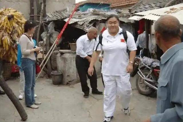 2004年唐功红冒死一举为国夺奥运金牌如今45岁的她过得怎样了(图10)