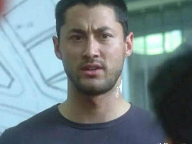 港片中红极一时的10位外籍明星现状有人开武馆有人烧炭自尽(图16)