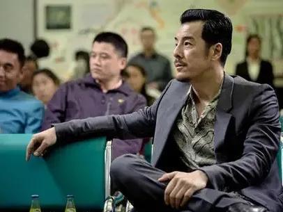 海一天：不靠当领导的父亲46岁才走红娶二婚妻子待继子如亲生(图15)