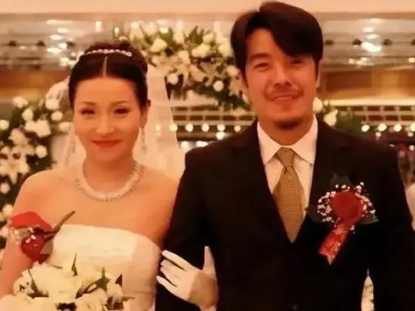 海一天：不靠当领导的父亲46岁才走红娶二婚妻子待继子如亲生(图31)