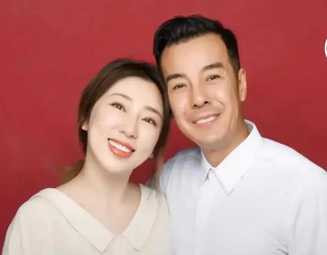 海一天：不靠当领导的父亲46岁才走红娶二婚妻子待继子如亲生(图33)