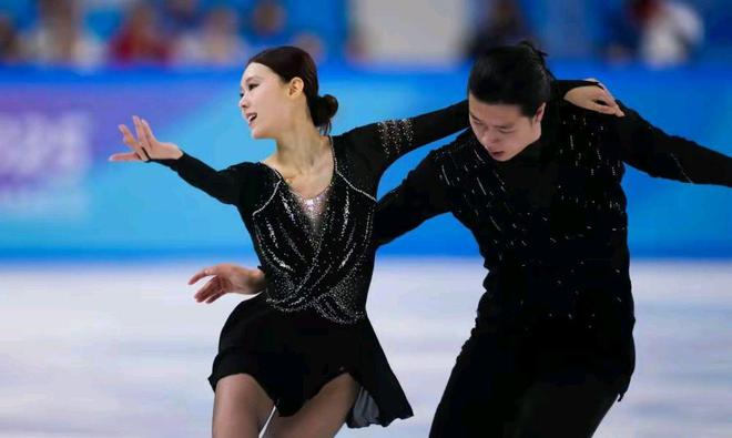 5205分！水平断崖式下滑！花滑王牌项目从奥运冠军沦为亚洲第5(图3)