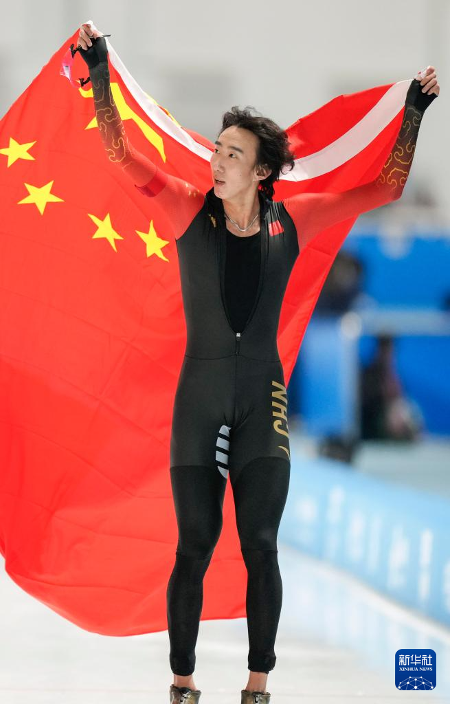 亚冬会丨速度滑冰——中国选手包揽男子5000米比赛冠亚季军(图22)