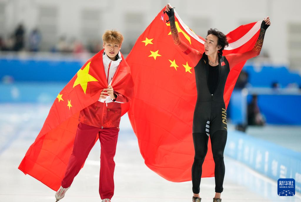 亚冬会丨速度滑冰——中国选手包揽男子5000米比赛冠亚季军(图24)