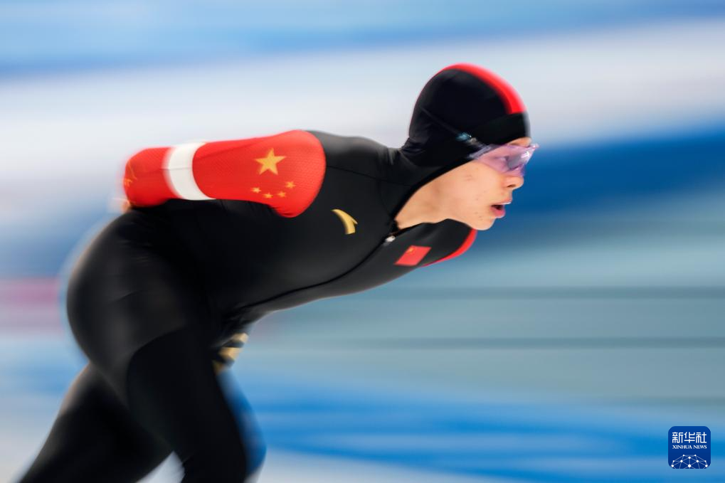 亚冬会丨速度滑冰——中国选手包揽男子5000米比赛冠亚季军(图29)