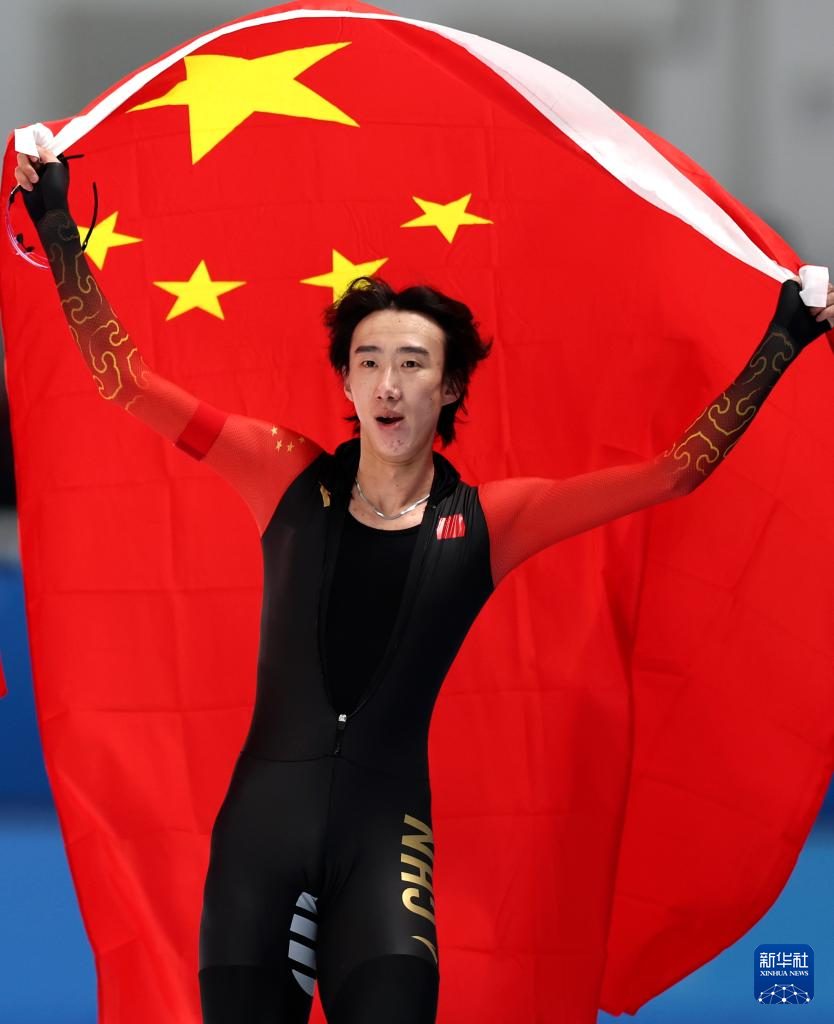 亚冬会丨速度滑冰——中国选手包揽男子5000米比赛冠亚季军(图44)