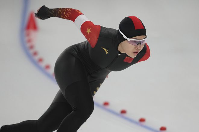 亚冬会：中国包揽速滑女子1000米冠亚军韩梅收获个人第二金(图3)