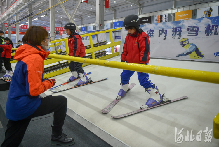 张家口如何引领国产冰雪装备崛起？(图1)
