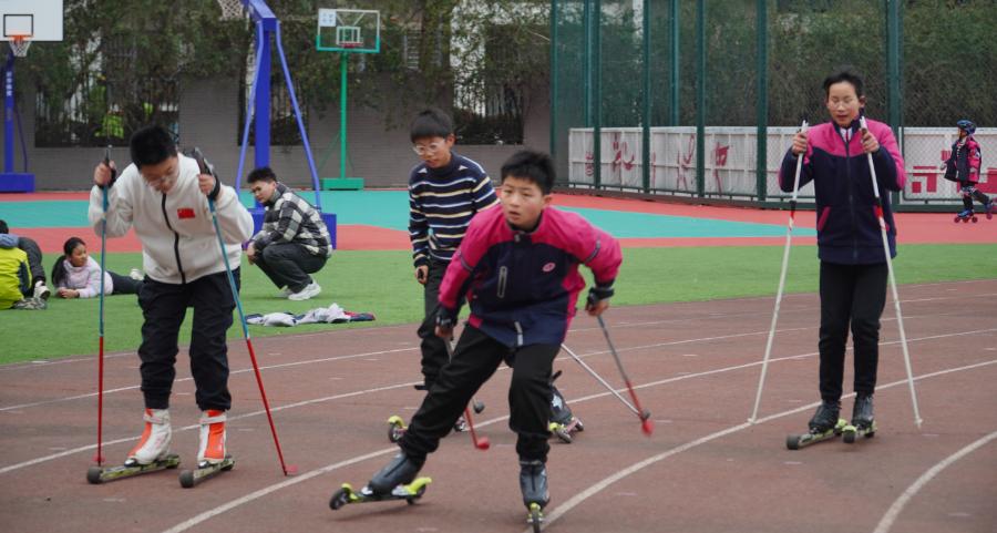 旱地“滑”全国冠军！玩冰雪在合肥“热”起来了！