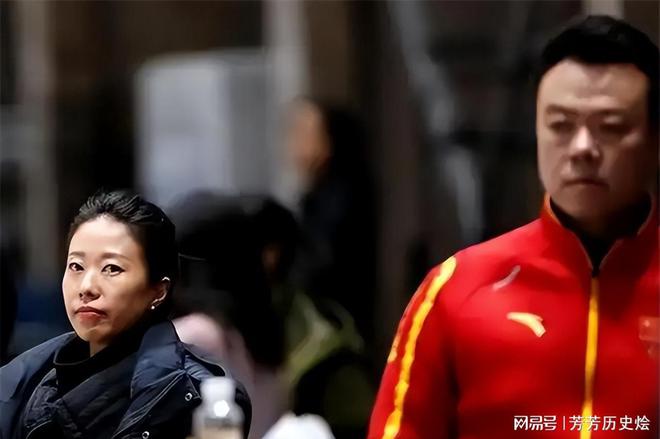 中国花滑冠军夫妻近况：赵宏博头发斑白申雪保养得当、风姿不减(图2)