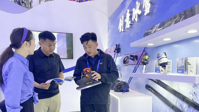 齐齐哈尔冰雪运动装备亮相第二十一届深圳文博会