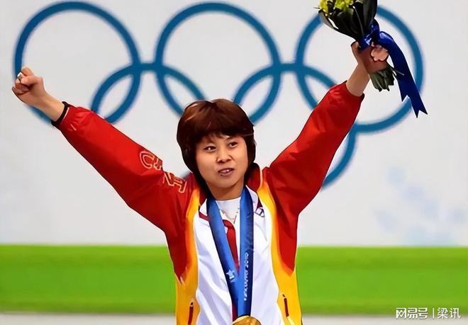 两度被国家队开除离开14年后再看王濛现状才明白李琰评价没错(图6)