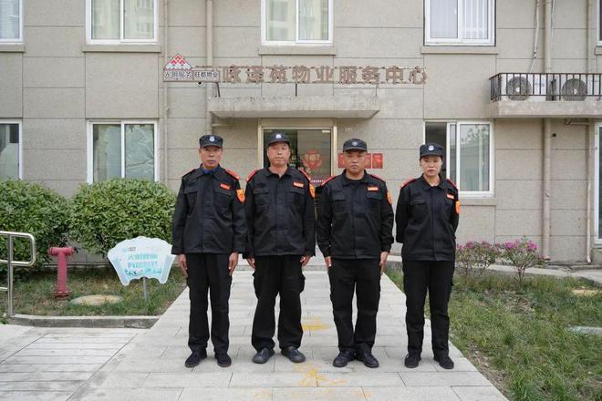 赞！居民家中突发火情 3分钟响应疏散被困人员(图6)