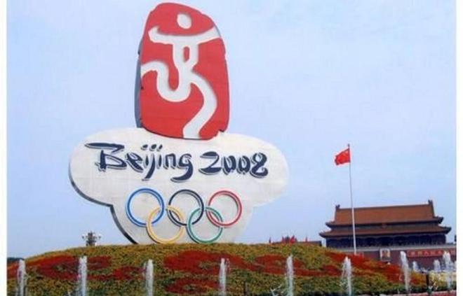 奥运会成烧钱游戏！风光十天还债30年为啥世界杯反而嘎嘎盈利？(图2)