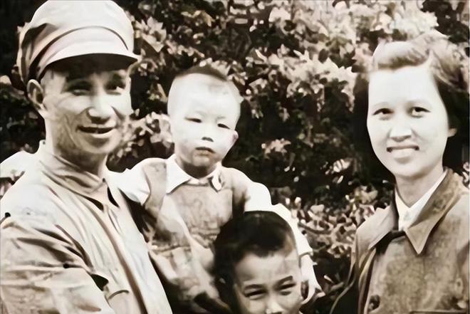 粟裕侄子从南京到北京度假却遭到粟裕训斥：以后不要老往北京跑(图8)