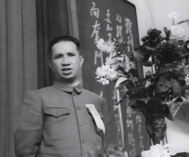 粟裕侄子从南京到北京度假却遭到粟裕训斥：以后不要老往北京跑(图7)