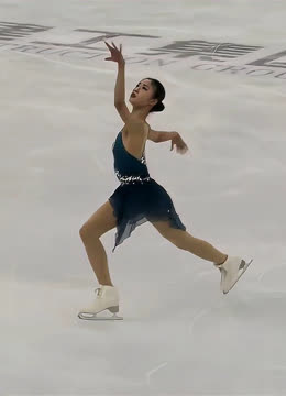 俄花滑千金谢尔巴科娃首次表演中国风曲目近照尽显成熟御姐风(图1)