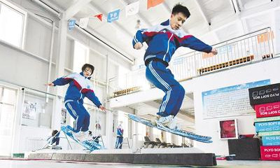 冰雪头条：武汉冰雪企业“共话经济新未来”提出在全国唱响“要滑雪去武汉”；为“十五五”规划建言｜李月蔷：大力发展经济……(图1)