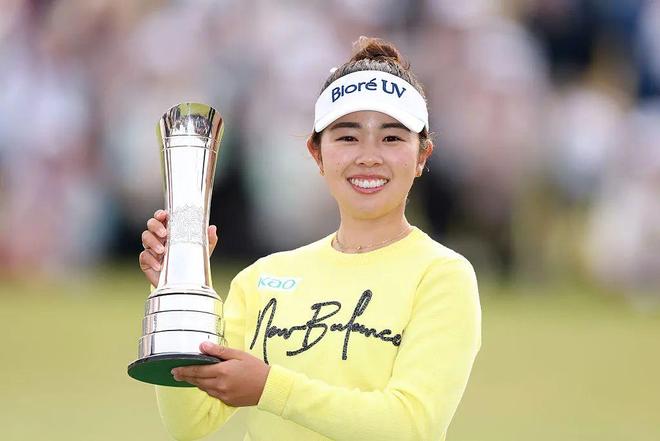 2025英国女子公开赛：山下美梦有实现大满贯首胜 刘艳T19(图1)