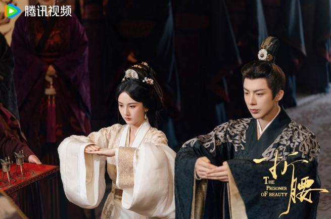 《折腰》宋祖儿片酬2000万刘宇宁身价是《藏海传》肖战三分之一(图3)