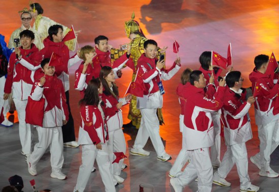 冬奥会｜雪峰、雪原、雪地——阿尔卑斯山脚下的观察与思考(图1)